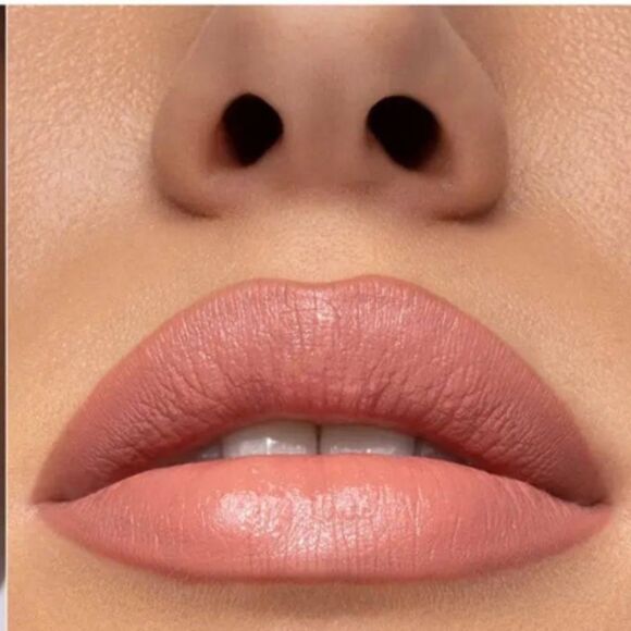 NWT- NATASHA DENONA I NEED A ROSE LIPSTICK
 HYDRATING LIP COLOR- SHADE: DAPHNE - Picture 9 of 12